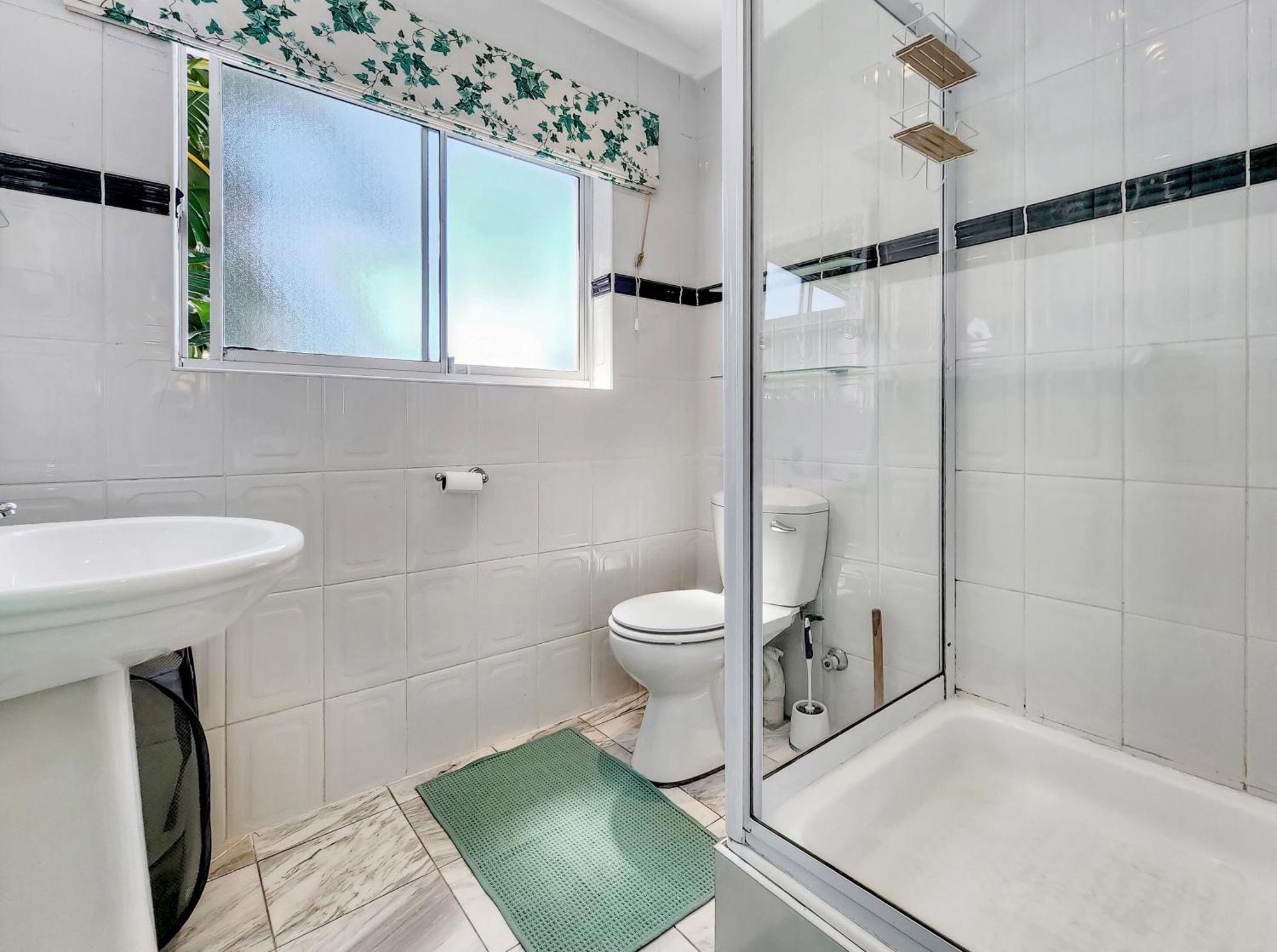 Stunning House In Glencairn, Simon's Town *