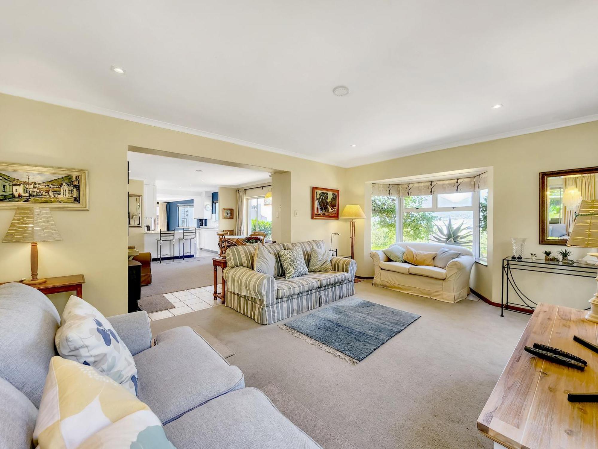 Holiday home Stunning House In Glencairn, Simon's Town