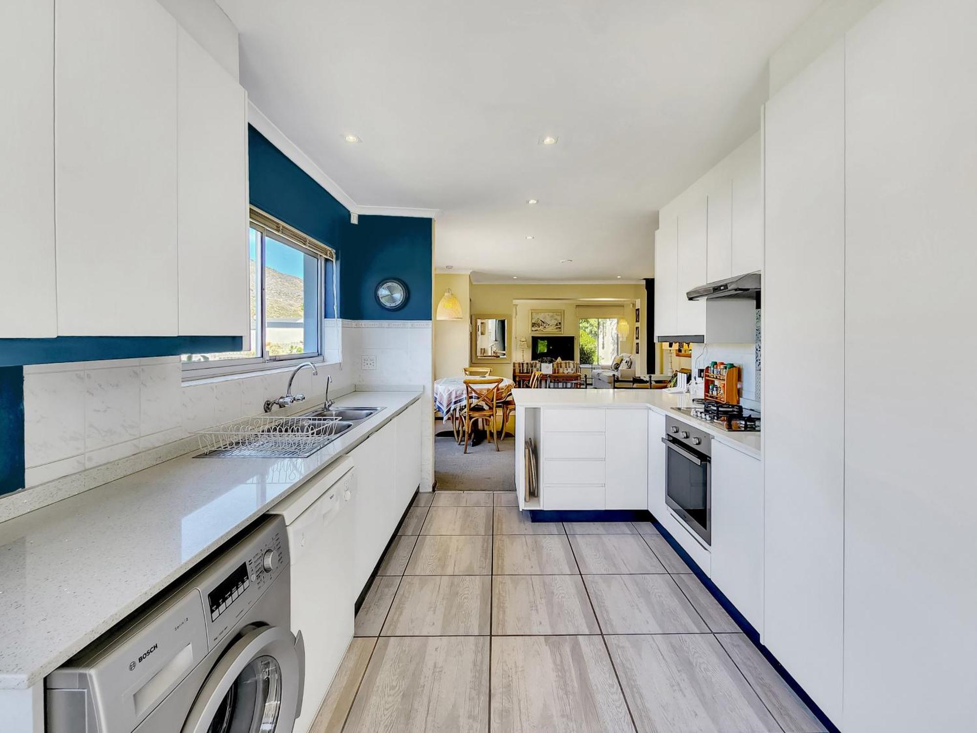 Stunning House In Glencairn, Simon's Town Holiday home