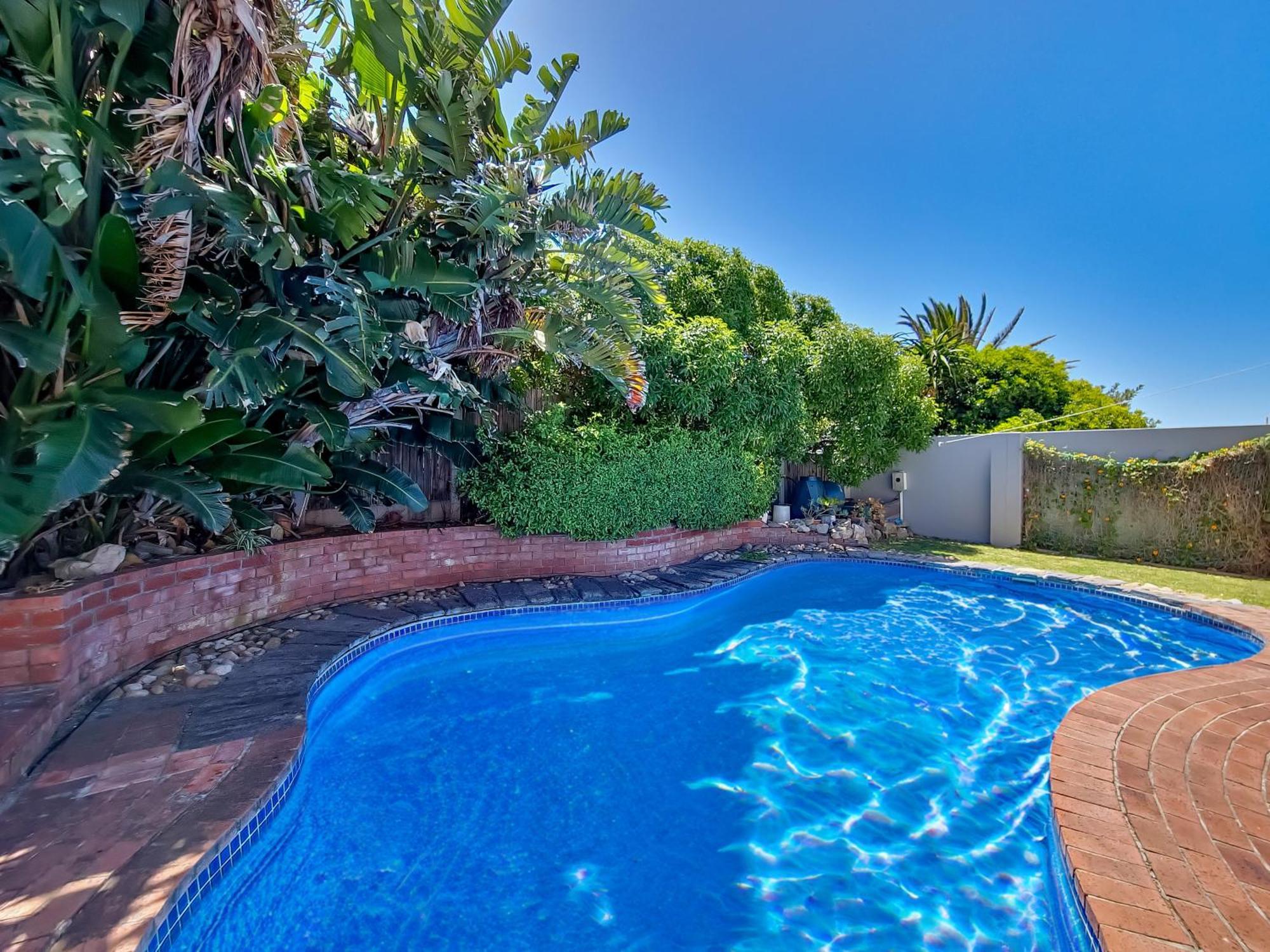 Stunning House In Glencairn, Simon's Town