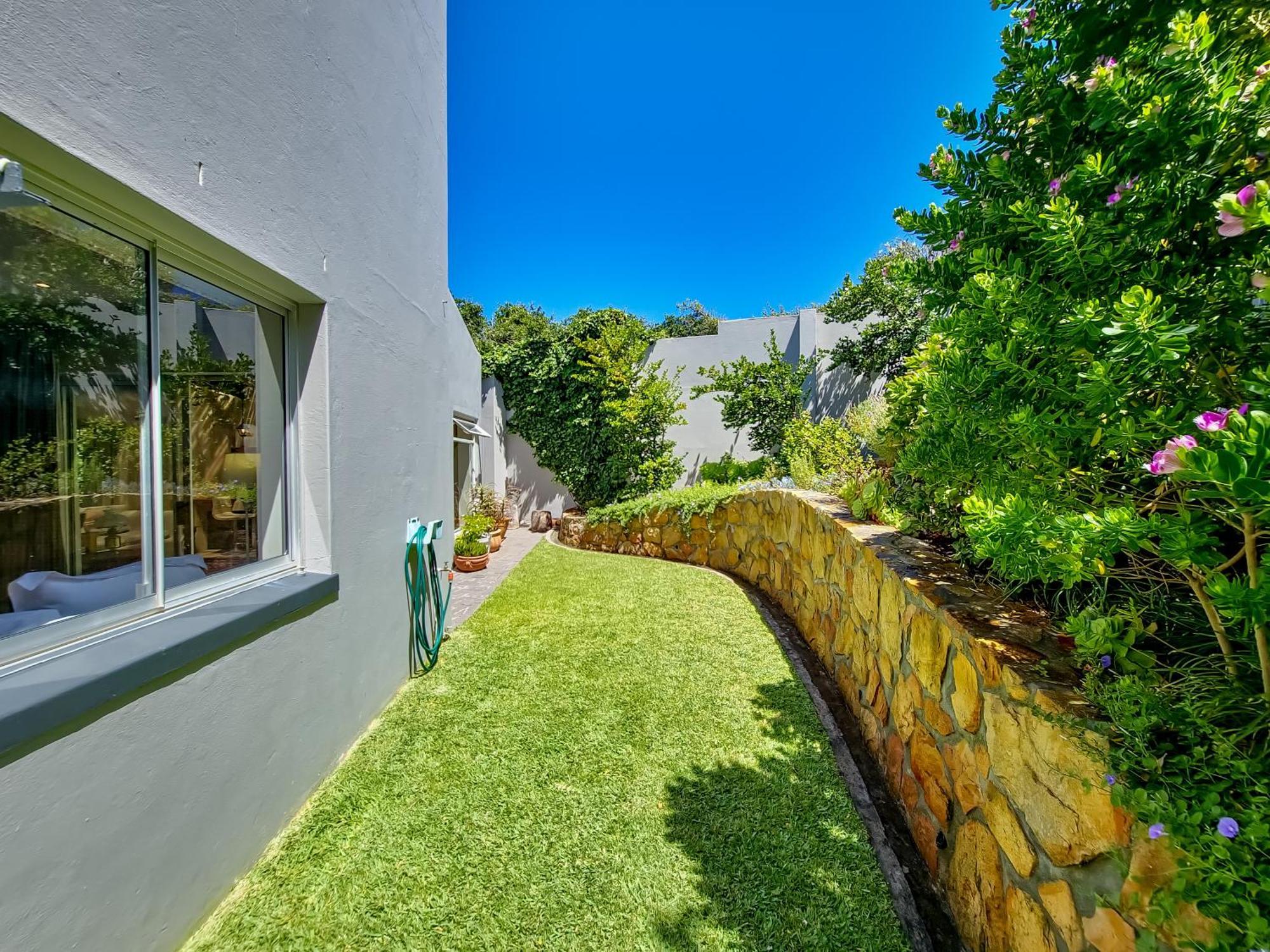 Stunning House In Glencairn, Simon's Town